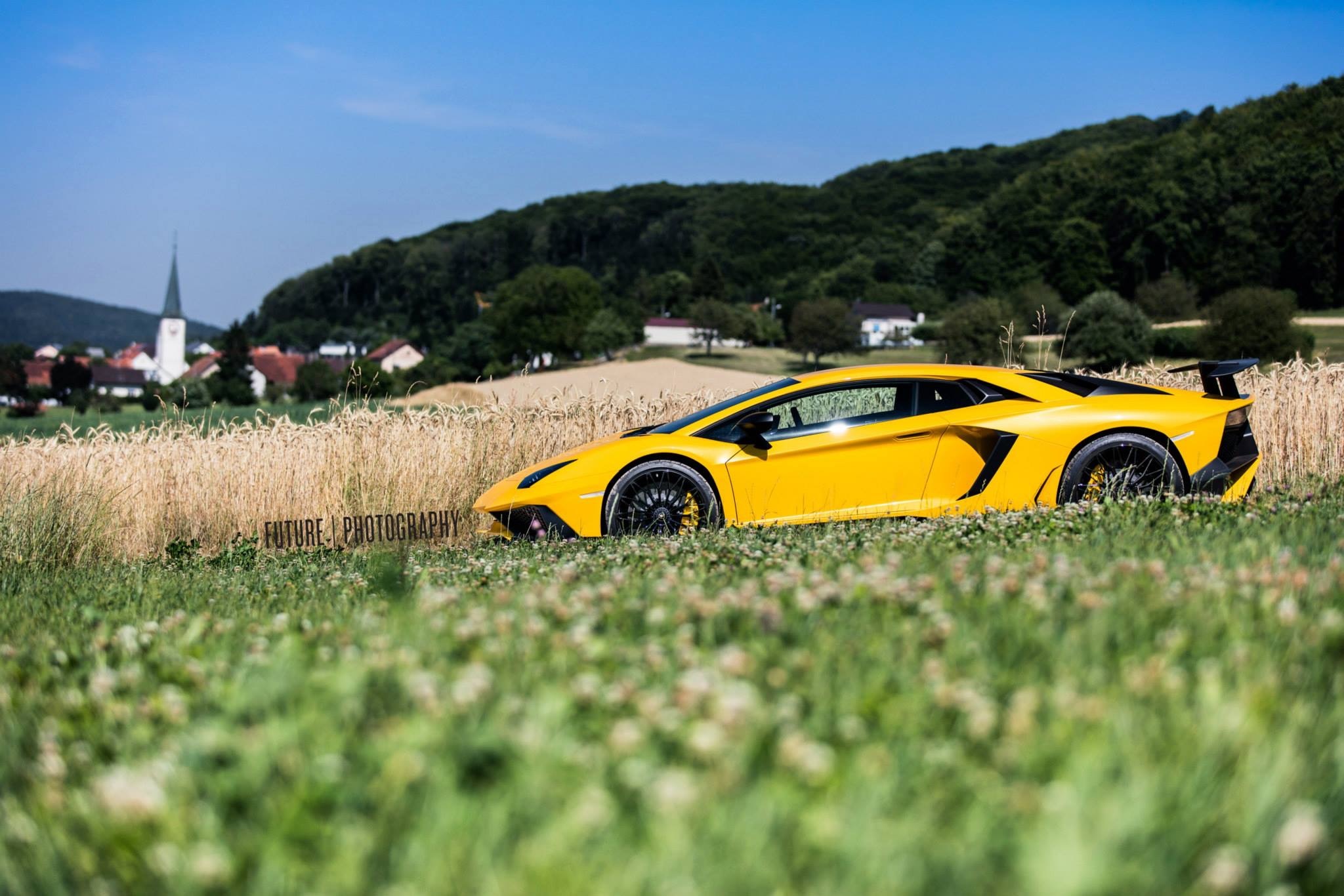 适合春游的兰博基尼Lamborghini Aventador LP 750-4 SV