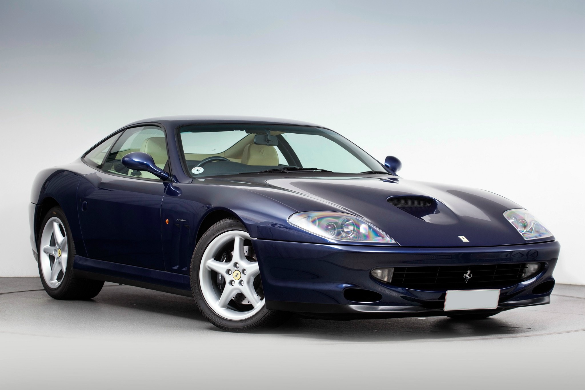 1996-2002 Ferrari 550 Maranello保时捷的线条很优美