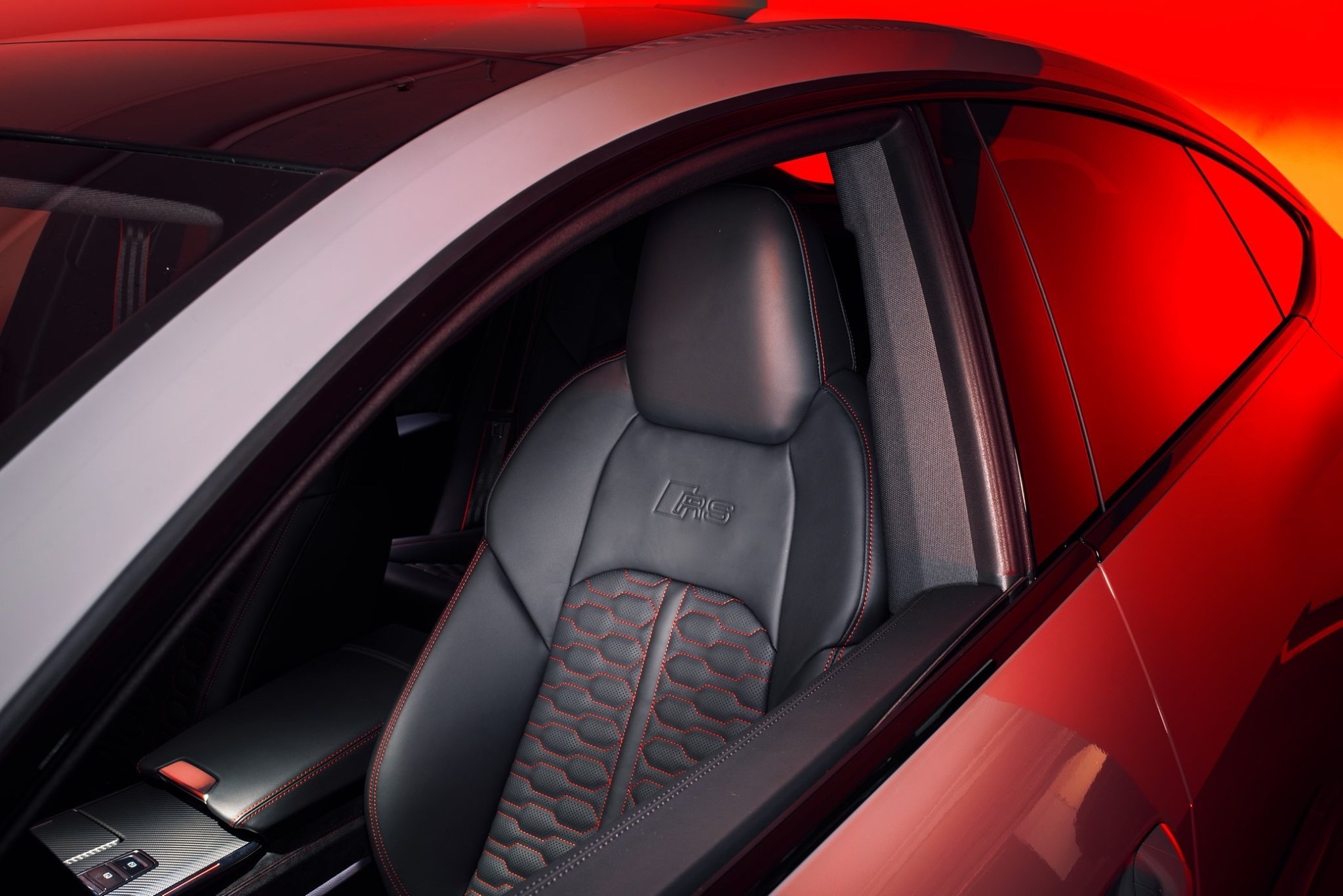 人生有了新的目标:奥迪RS6