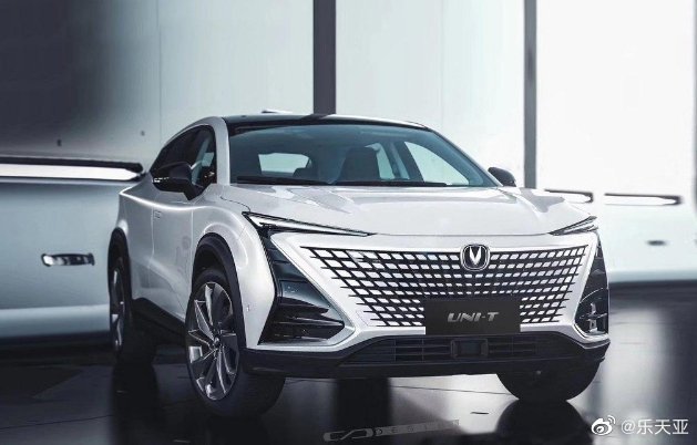 造型很科幻:长安汽车概念车发布