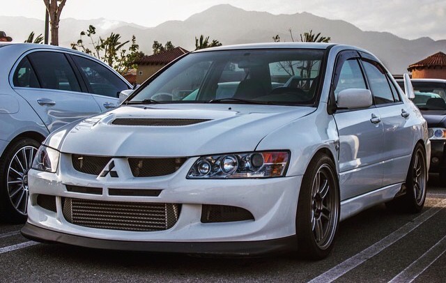 mitsubishi lancer evo 8性能街车