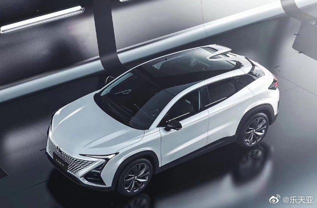 造型很科幻:长安汽车概念车发布