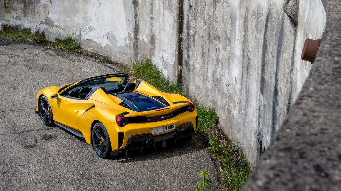 Ferrari 488 Pista Spider 这车是真心好看!