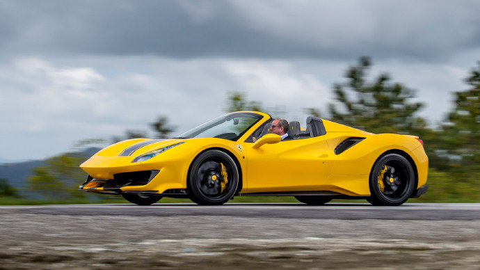 Ferrari 488 Pista Spider 这车是真心好看!