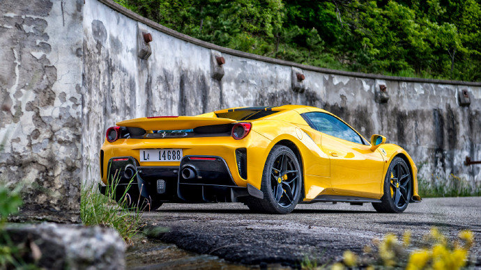 Ferrari 488 Pista Spider 这车是真心好看!
