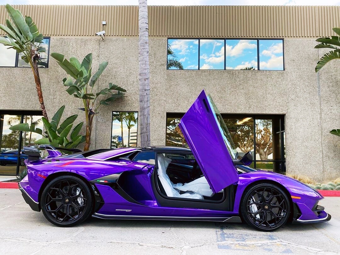 一天之际在于晨 Lamborghini Aventador SVJ