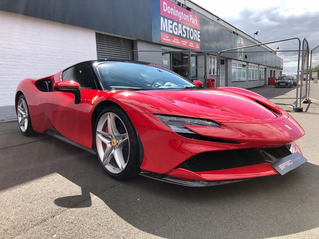 分享图片 多宁顿赛道,Ferrari Challenge UK