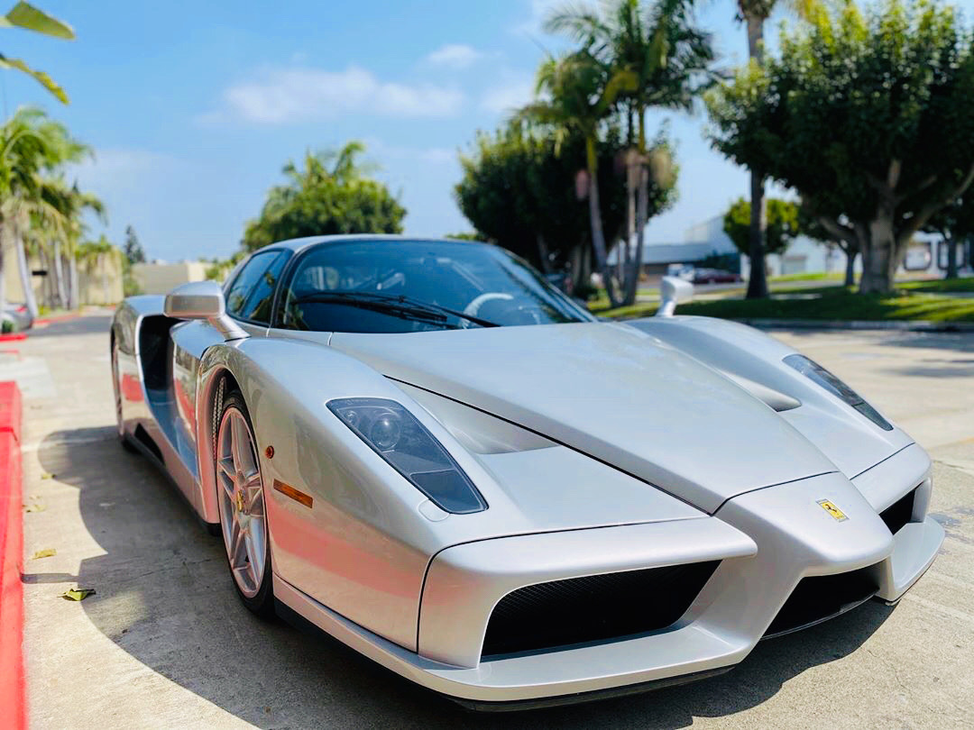 这代马王,外观设计方面,无死角,完美! Ferrari Enzo