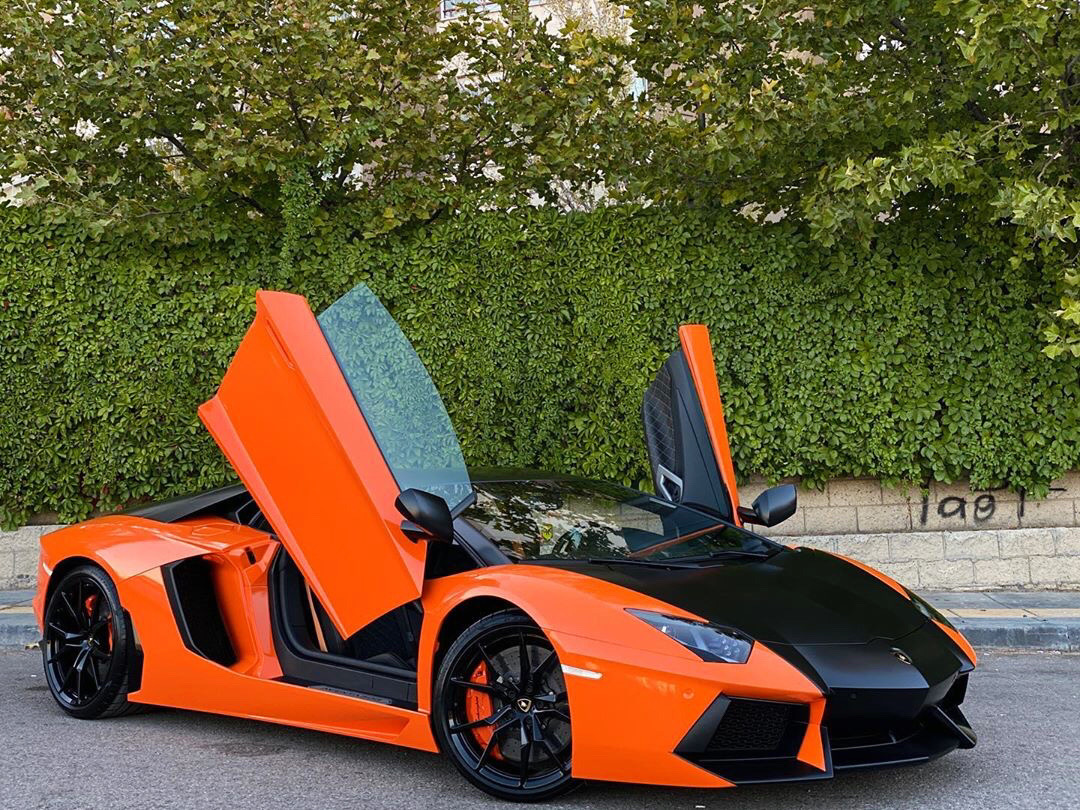 Lamborghini Aventador 外观设计真的很牛逼，深得人心