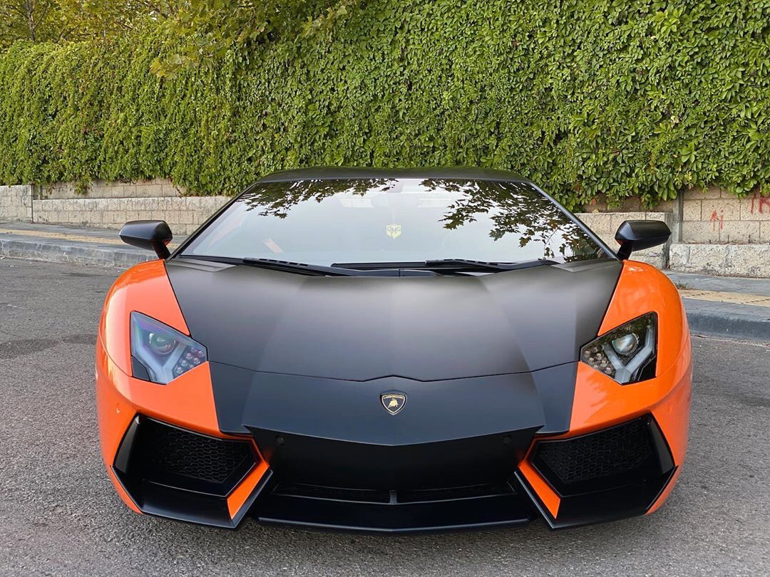 Lamborghini Aventador 外观设计真的很牛逼，深得人心