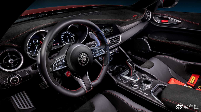 汽车美图抢先看:近日Giulia GTAm照片曝光