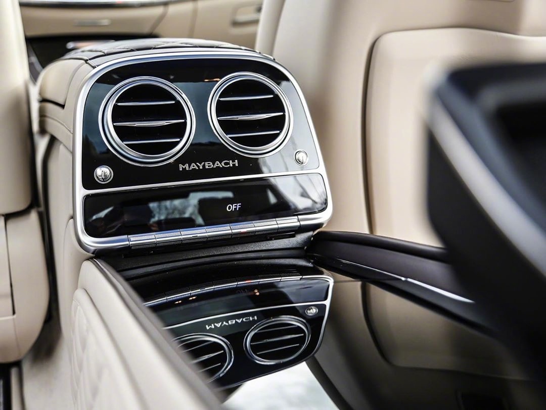 超级无敌迈巴赫,你是老板你会选迈巴赫吗?