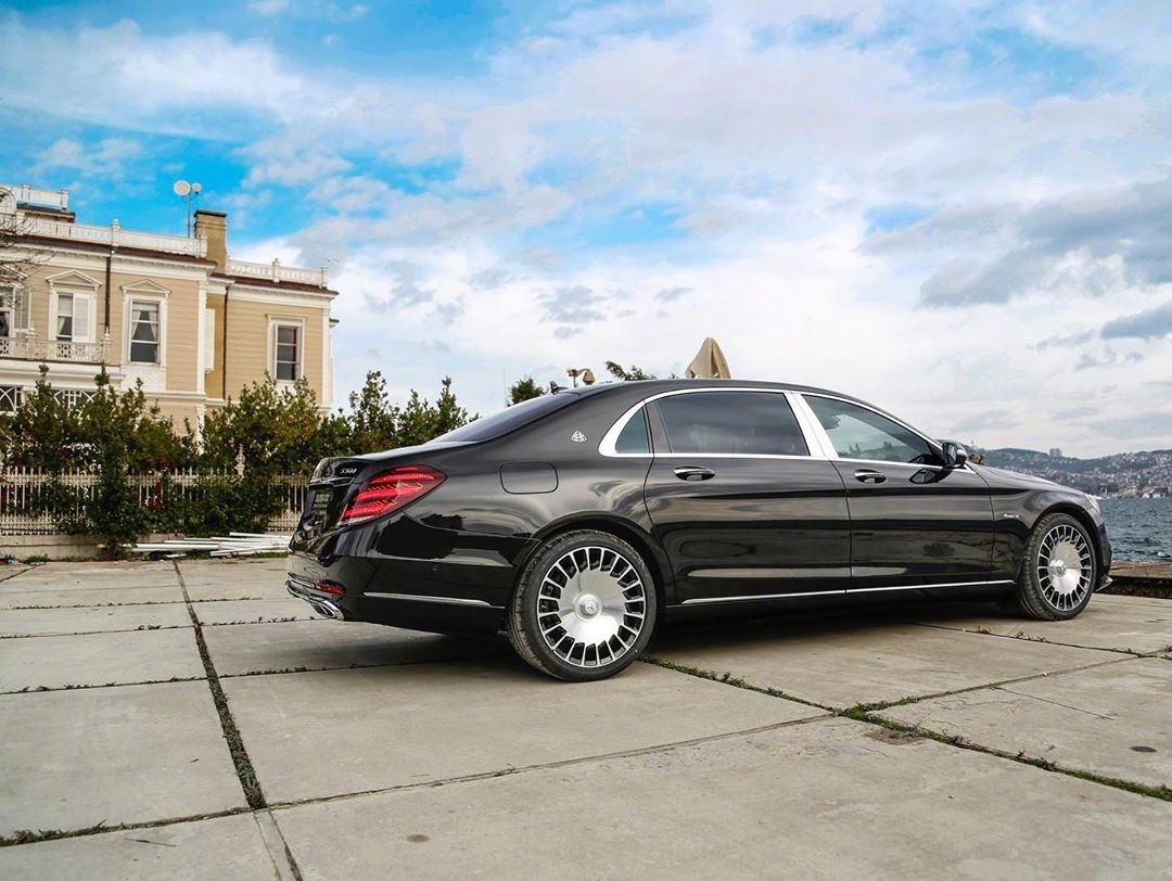 超级无敌迈巴赫,你是老板你会选迈巴赫吗?