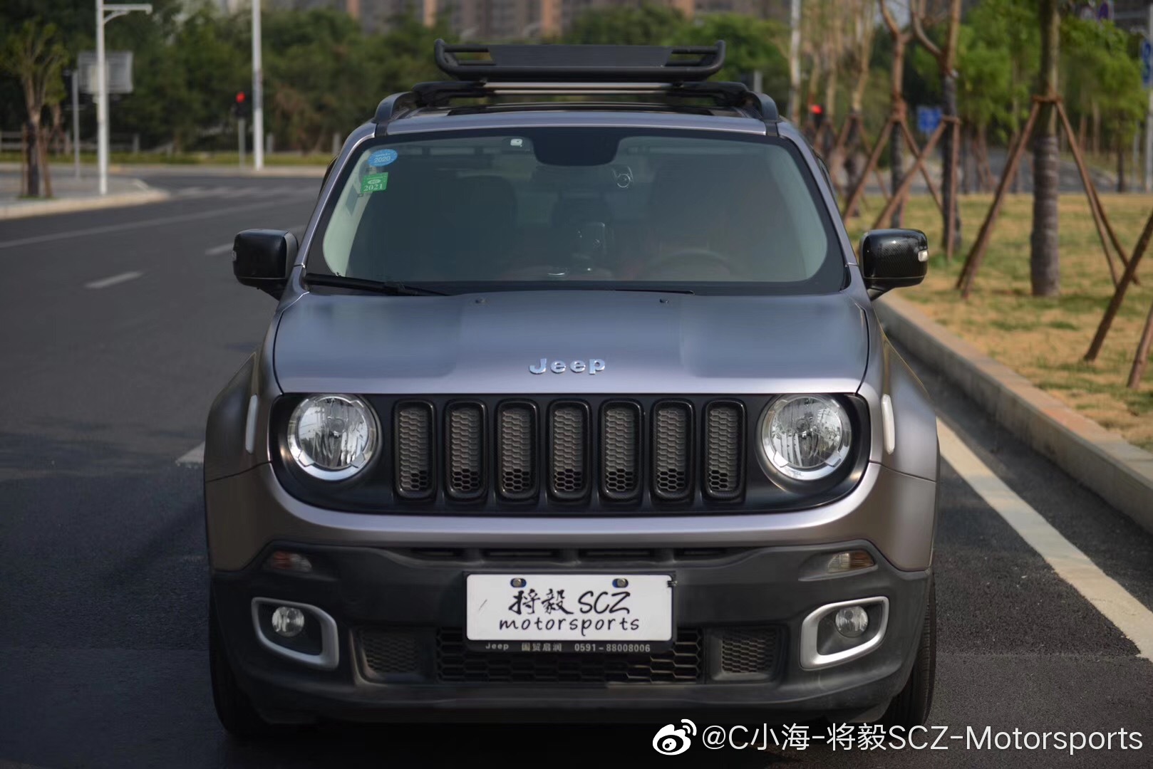 JEEP 自由侠  改色贴膜 战斗灰