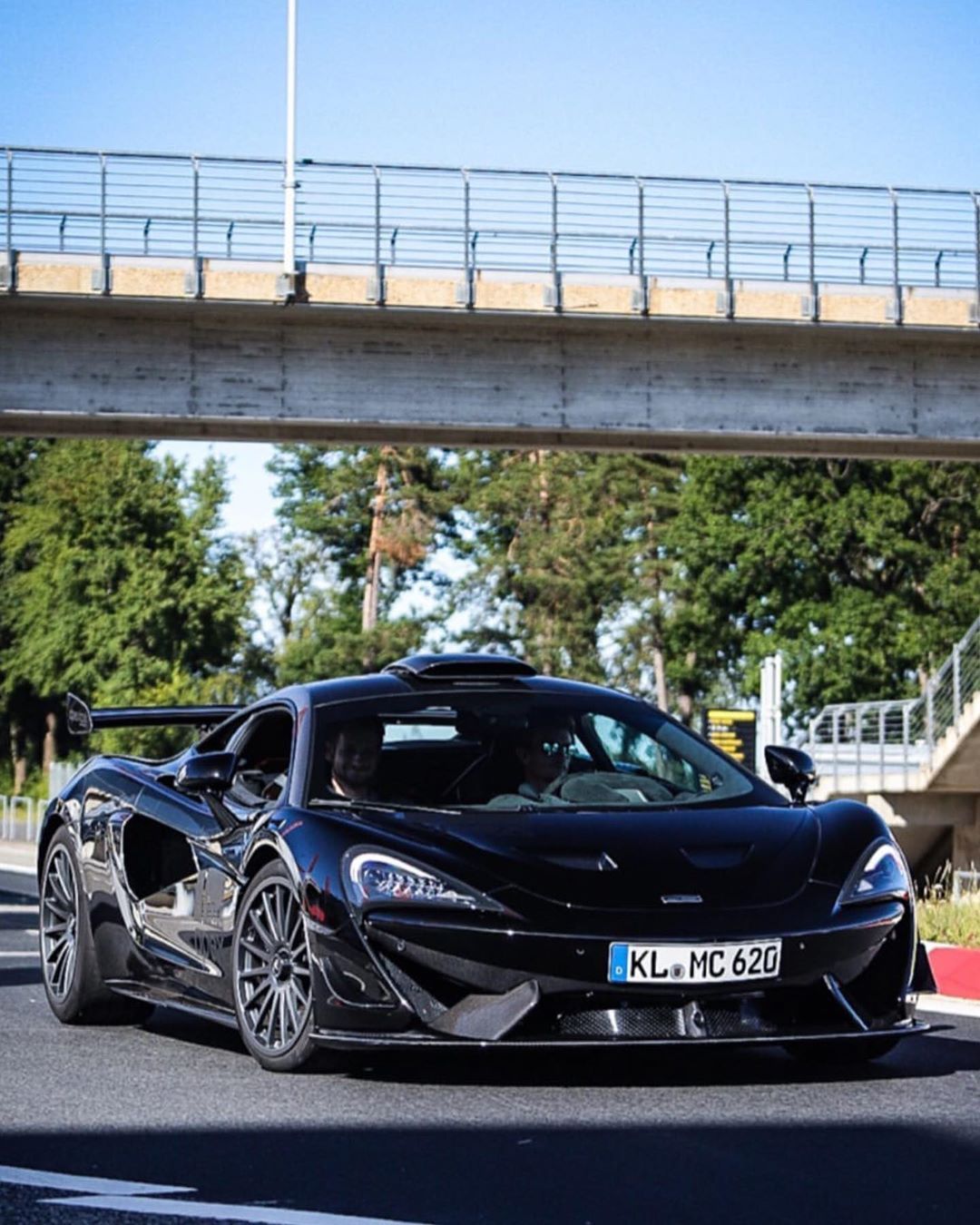 分享图片 纽博格林，McLaren 620R