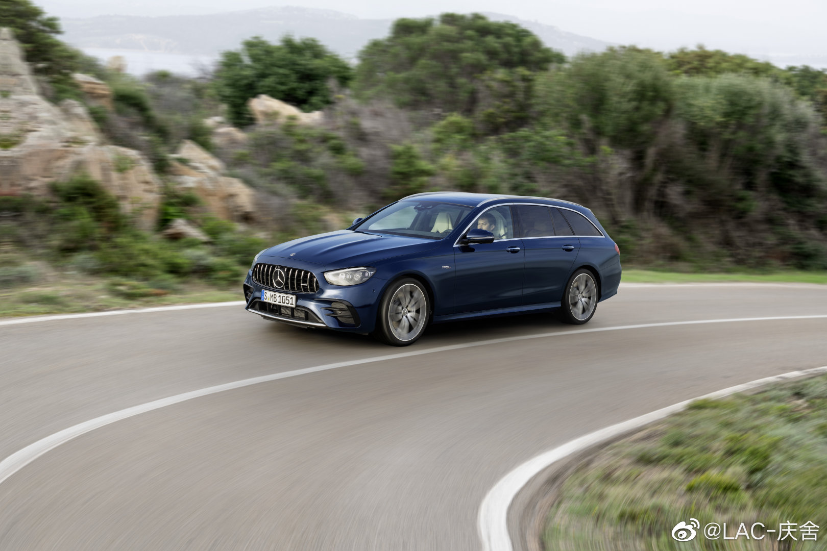 Mercedes-AMG E 53 4MATIC Estate,出国自驾游租这个合适