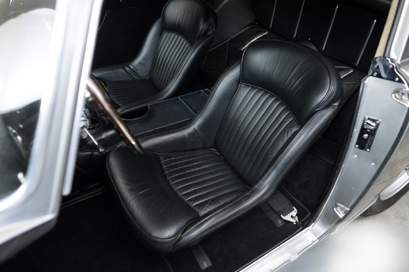 原汁原味不如原型,1956年法拉利250GT BERLINETTA近赏。