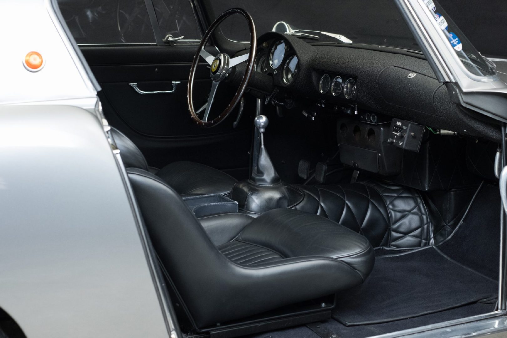 原汁原味不如原型,1956年法拉利250GT BERLINETTA近赏。