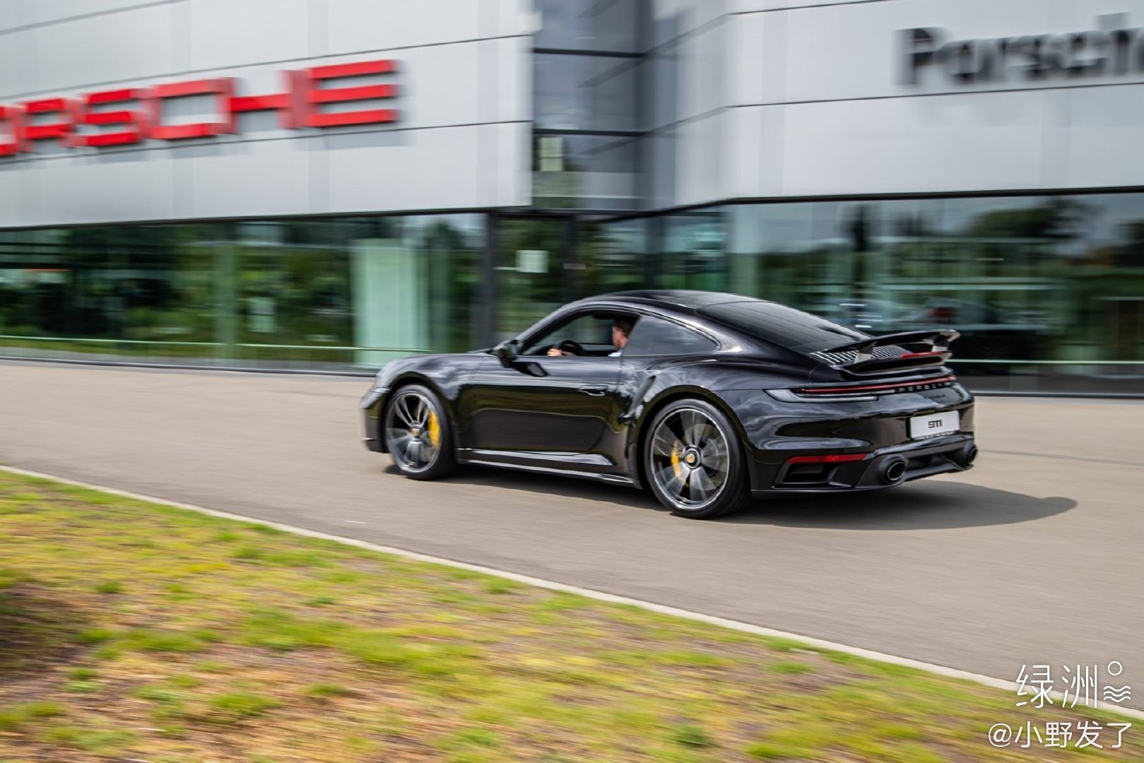 保时捷911 turbo s 2.7秒破百