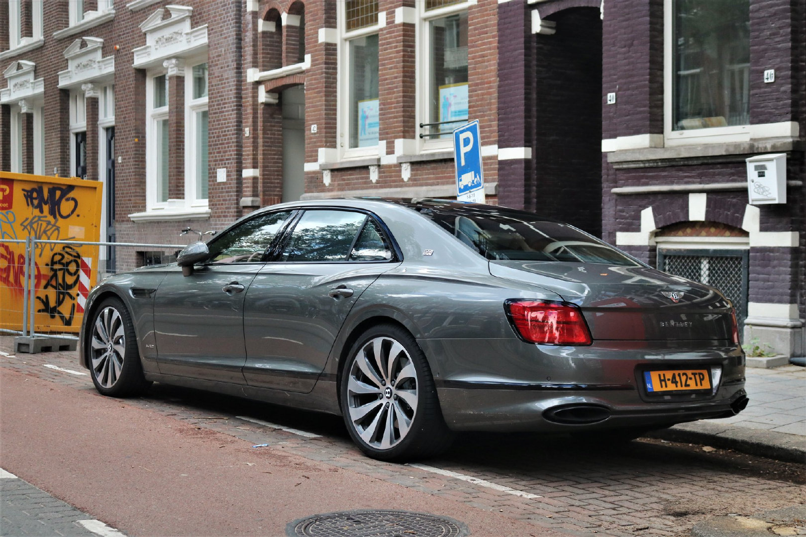 分享图片 荷兰，ALL-NEW Bentley Flying Spur