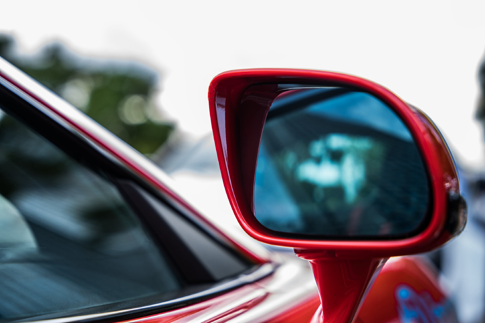 发一套不用大修系列:大佬的迈凯伦 抄送