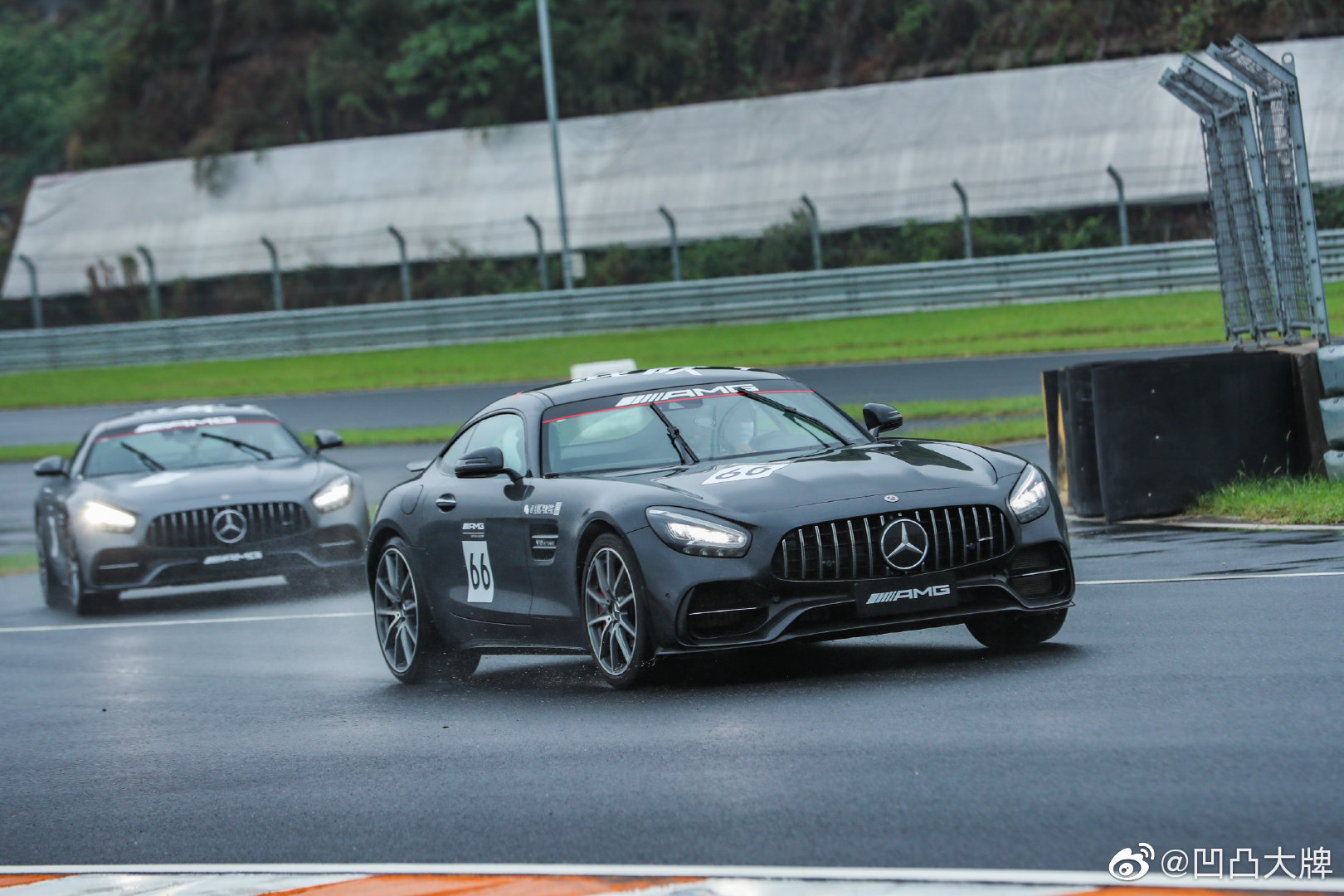 人生有了新的目标：AMG GT