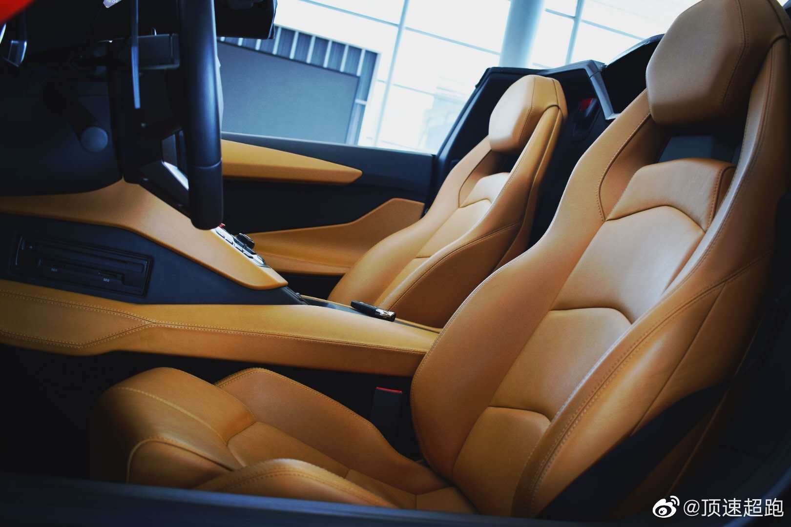 的代表座驾兰博基尼 热情洋溢,实干精神,坚持己见,爱憎分明。