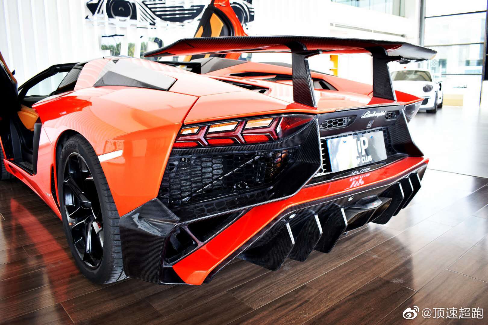 的代表座驾兰博基尼 热情洋溢,实干精神,坚持己见,爱憎分明。