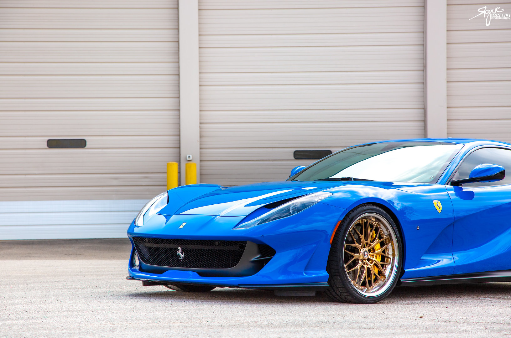 Ferrari 812 Superfast 这颜色可以么?