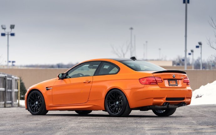 宝马M3,跑在路上可能会被人看不起眼,当成5系或者3系。