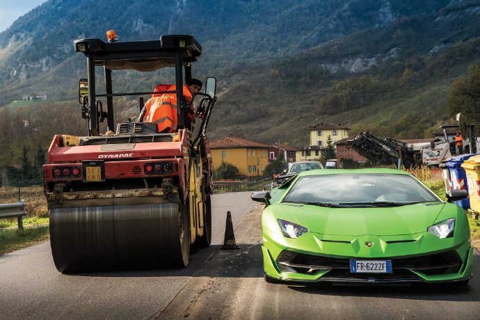 Lamborghini Aventador SVJ HOLD不住了~