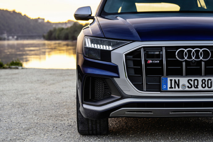 2021 Audi SQ8 TFSI 满满的科技性能范!
