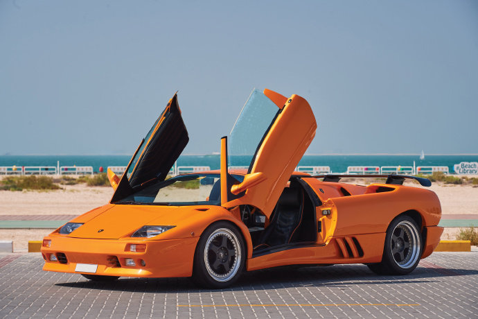 Lamborghini Diablo VT Roadster 这色彩也太悦目了吧!