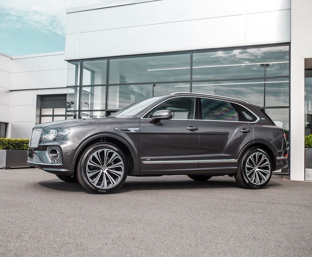 分享图片 伯明翰，NEW Bentley Bentayga