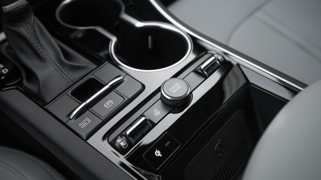 2021款起亚K5-GT-LINE,5.8秒破百!