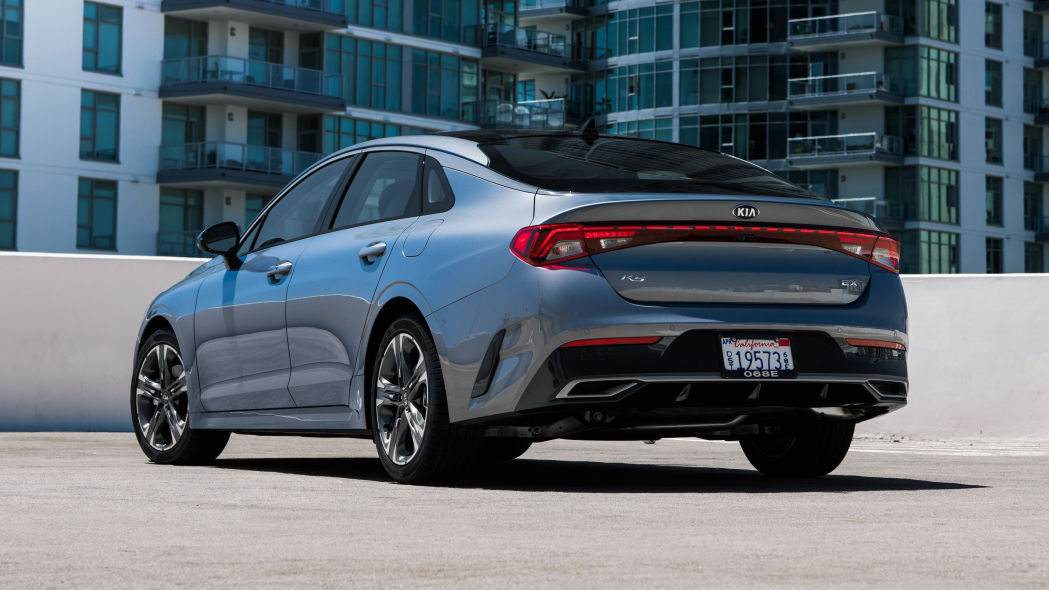 2021款起亚K5-GT-LINE,5.8秒破百!