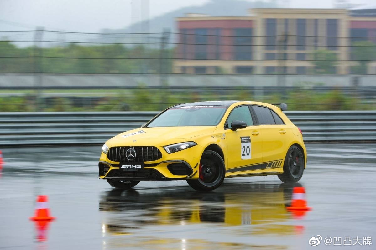 人生有了新的目标：AMG GT