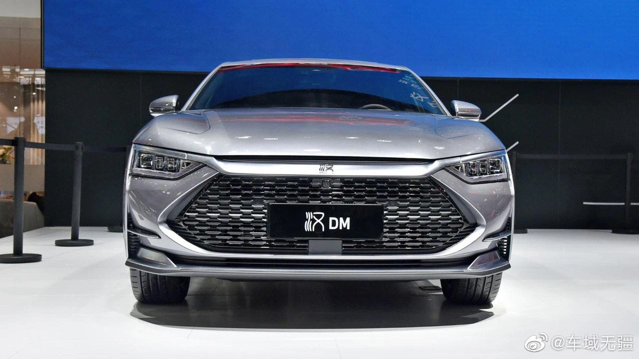 从造型上看,感觉宋PLUS就是拉高版的比亚迪汉