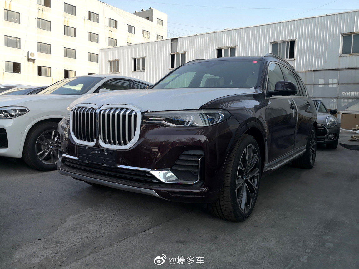 宝马 X7 xDrive40i 个性化定制限量版