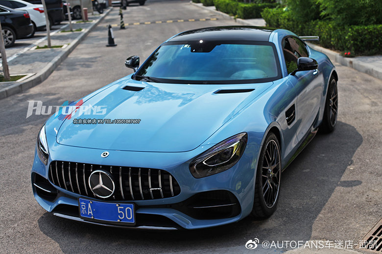 BENZ C190 AMG GTC & GTR款碳纤维立式竞技尾翼完工