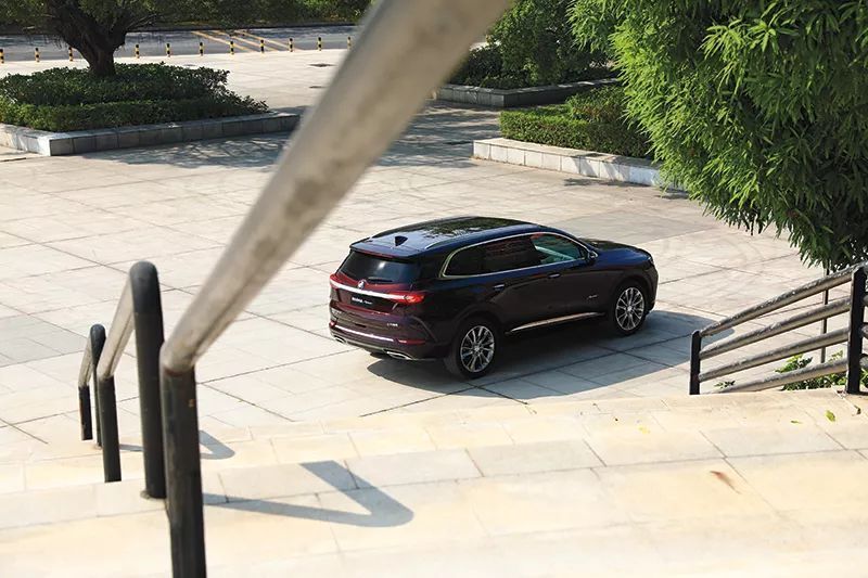 别克昂科旗Avenir的一些细节,细节处见至美,气场从容有大美。