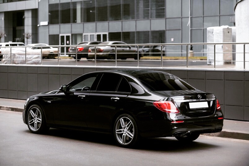 Mercedes AMG E43,颜色如何呢