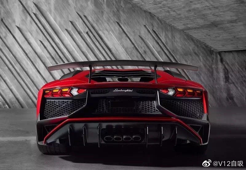 一张图了解兰博基尼Aventador SV