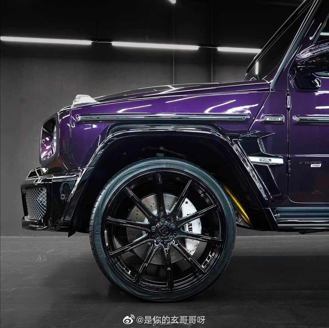 每天一组汽车美图:紫色巴博斯G63,属实骚啊