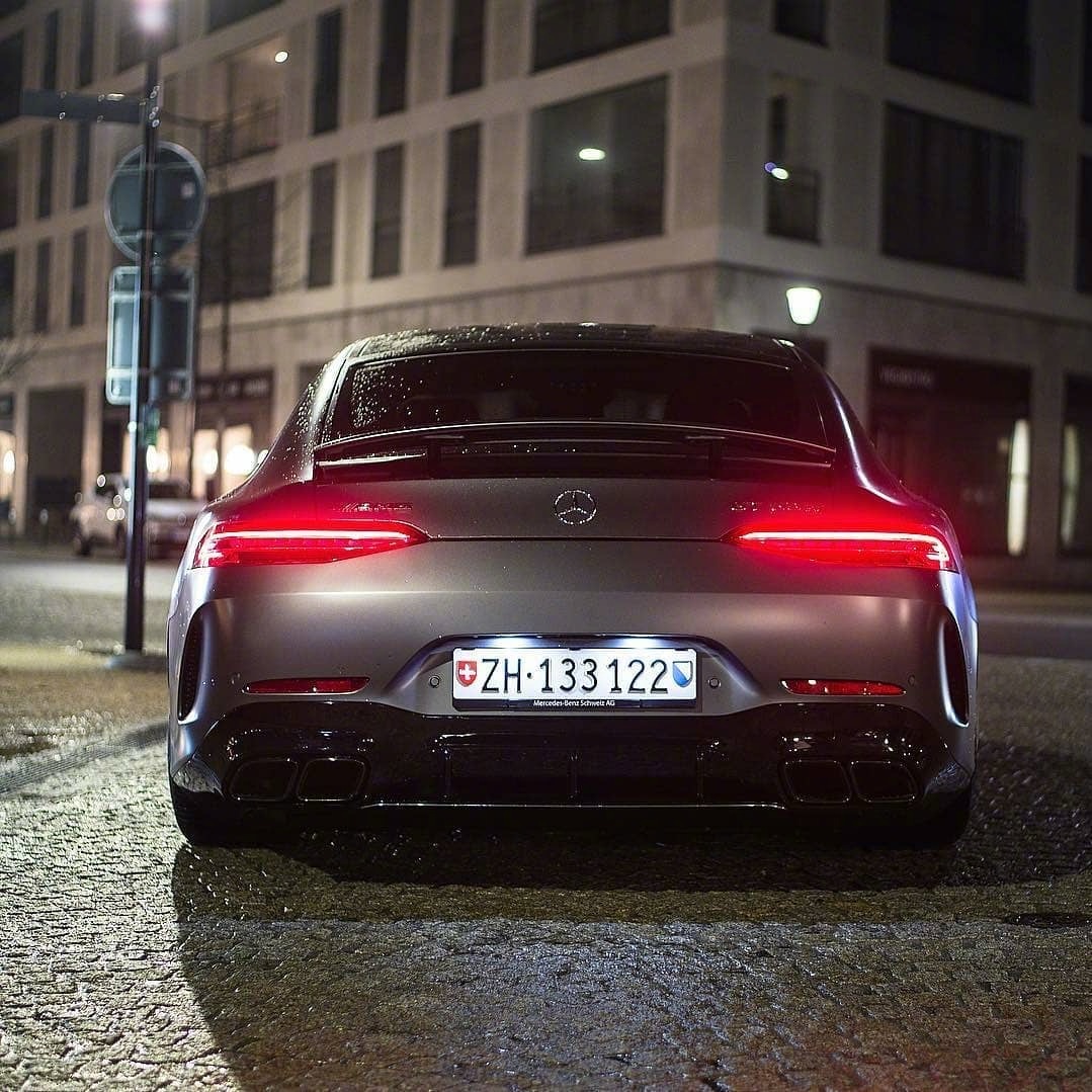 汽车美图赏析:新玩具奔驰GT63,性能范儿