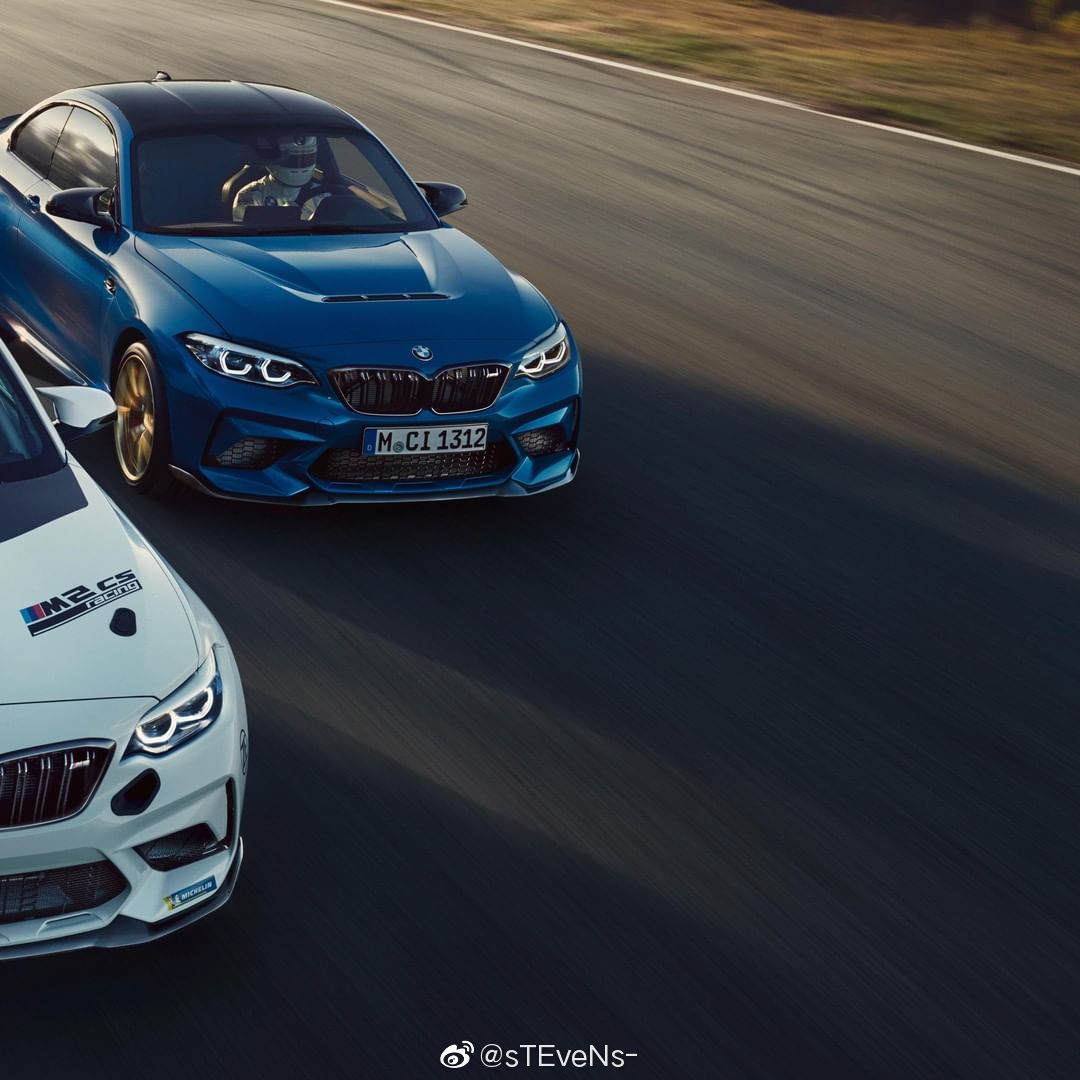 高清汽车美图：BMW M2 CS Racing 内部座舱