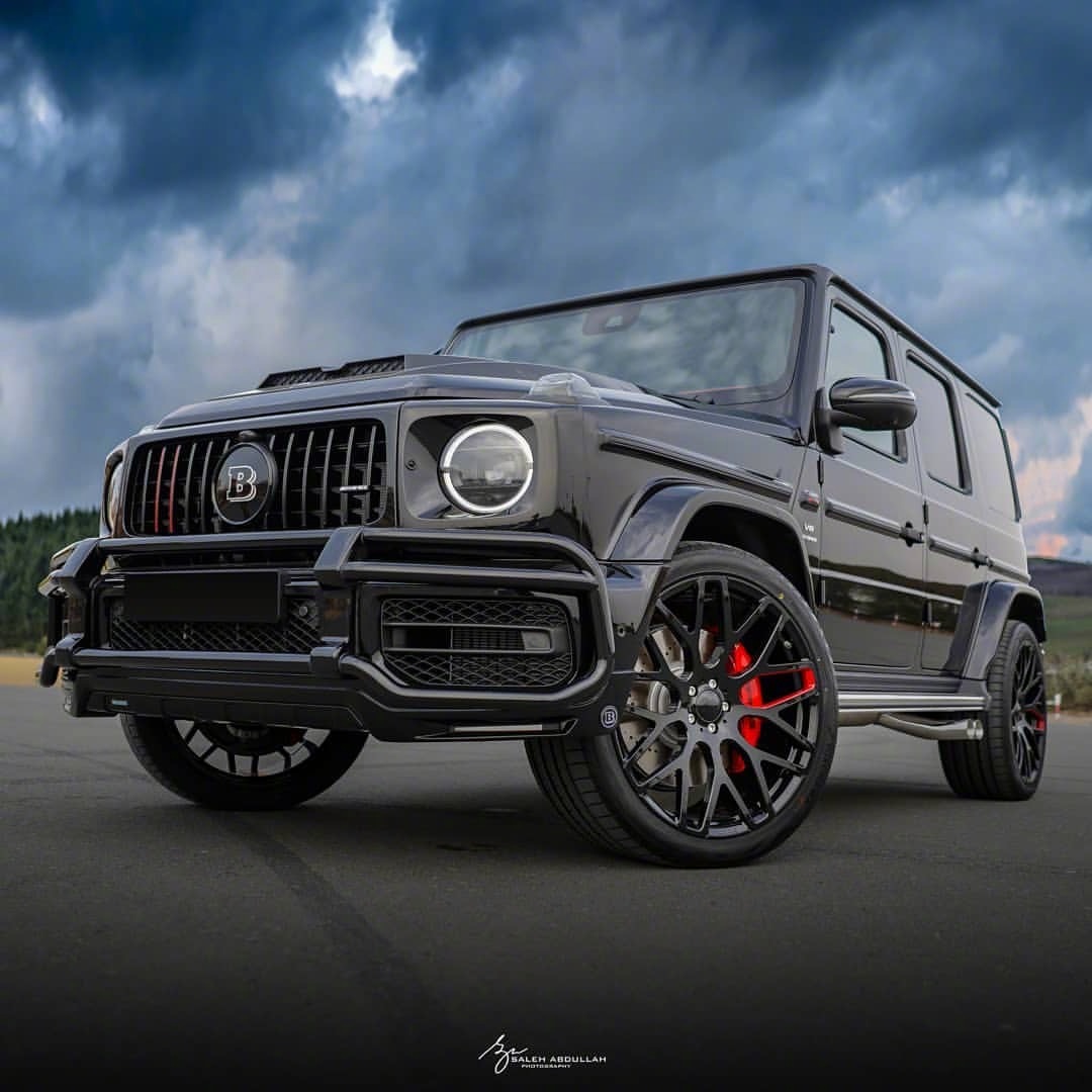 拥有一台巴博斯版本的奔驰G级大匣子会不会是一件很爽的事情?