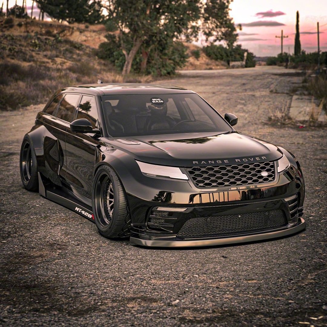 两台不务正业的SUV!明显奥迪Q8更帅啊!