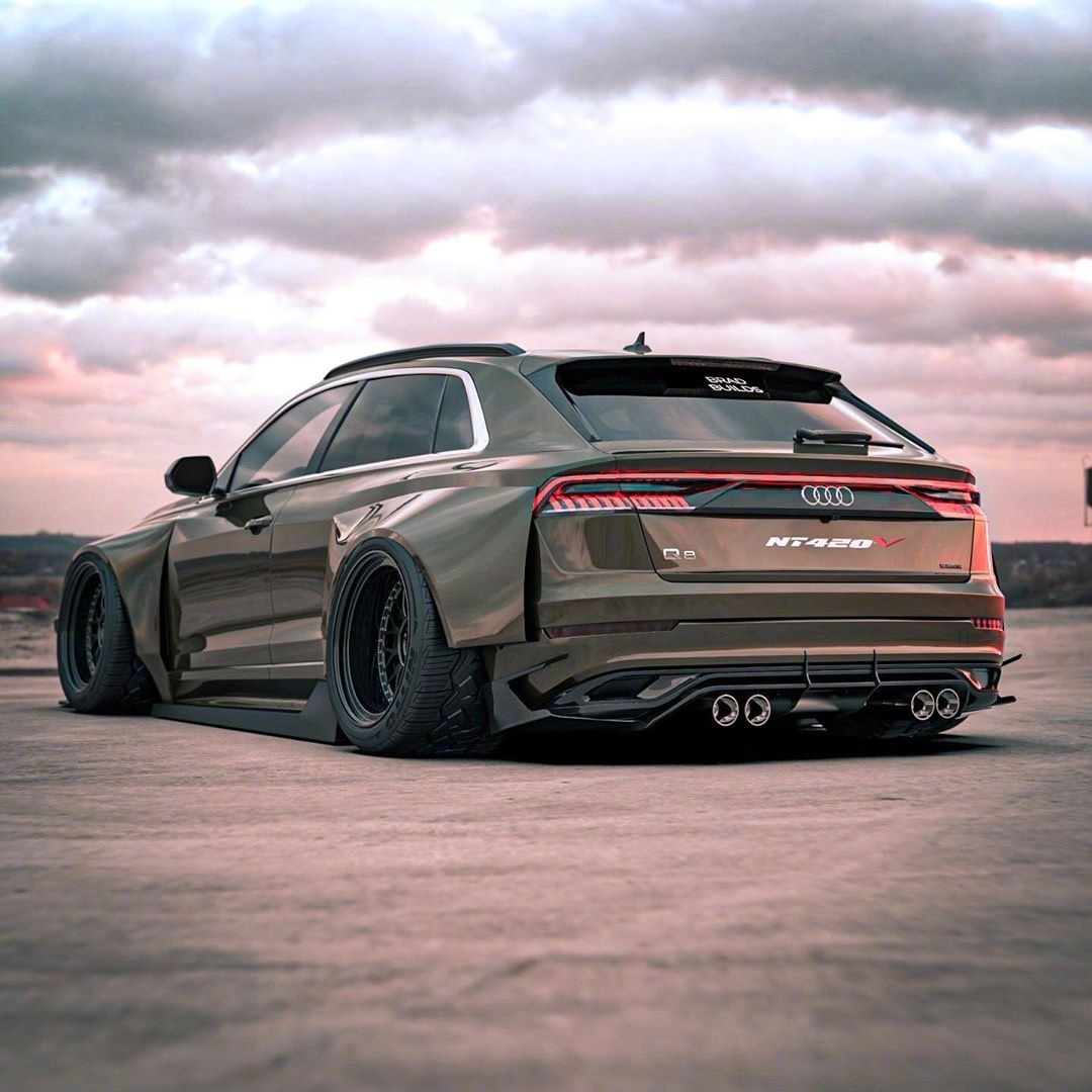 两台不务正业的SUV!明显奥迪Q8更帅啊!