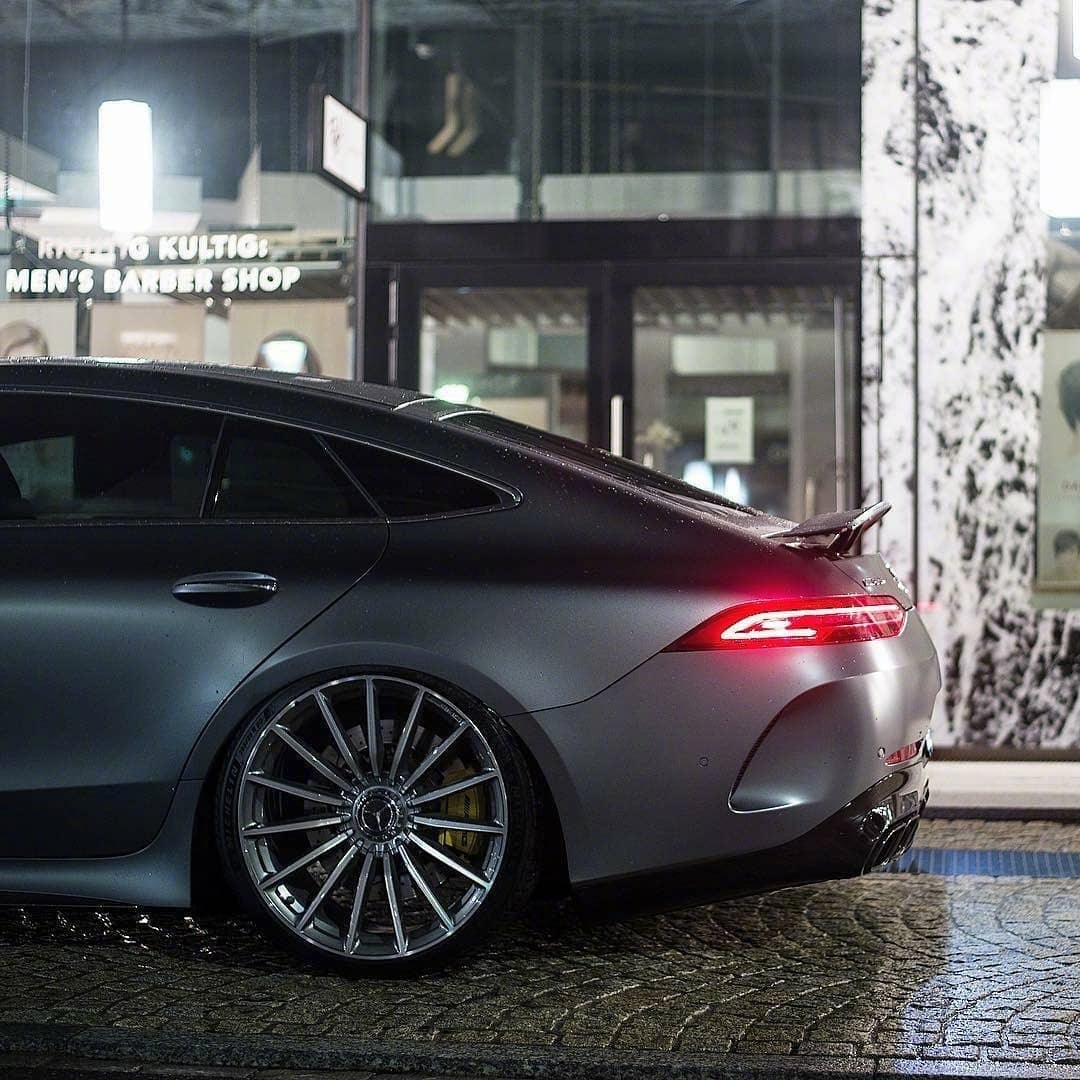 汽车美图赏析:新玩具奔驰GT63,性能范儿